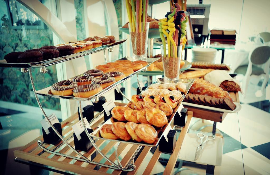 The Domain Bahrain Hotel And Spa - Adults Friendly 16 Years Plus Manama Exterior foto A buffet of pastries